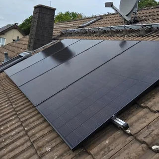 Installation auf dem Ziegeldach